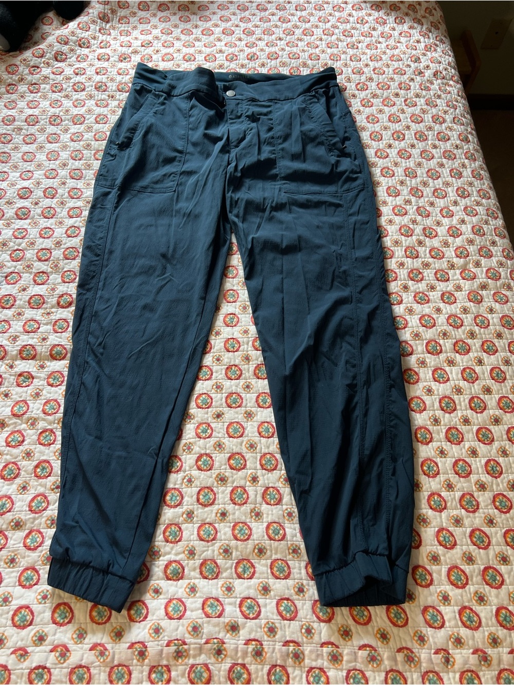 Athleta Navy Blue Jogger Pants size 12